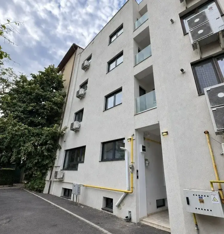 Boutique builting for sale Polona – Dorobanti area, 5 apartments, 6 parking places