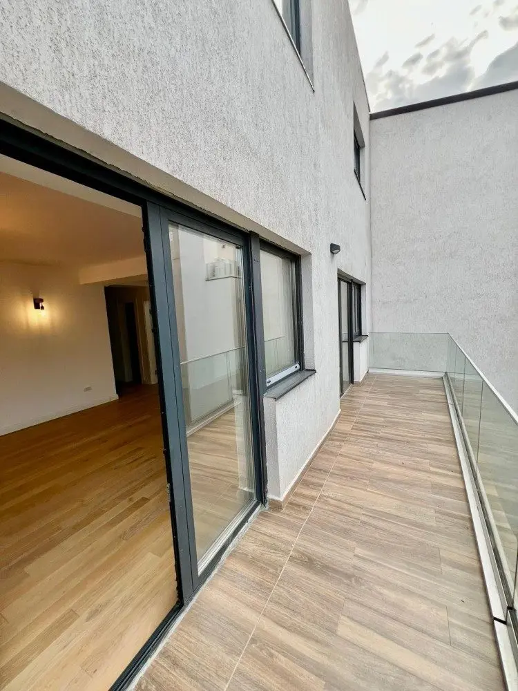 Boutique builting for sale Polona – Dorobanti area, 5 apartments, 6 parking places