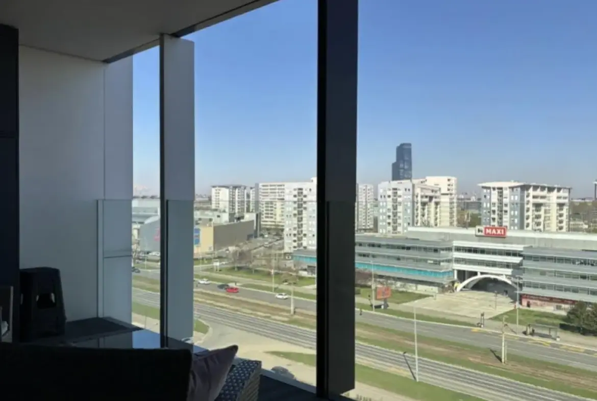 Luksuzan četvorosoban stan sa panoramskim pogledom na Novom Beogradu, Sakura Park