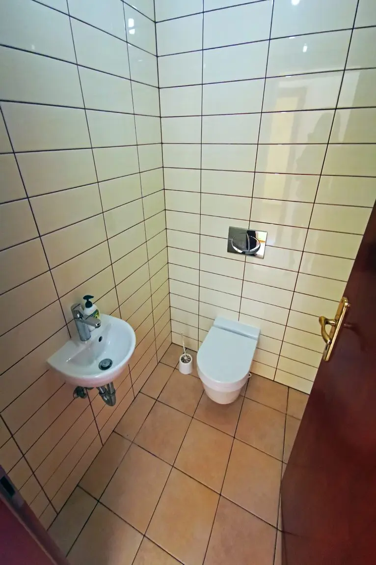Ljubljana Area – A house with commercial space and a large, beautiful plot near Smlednik