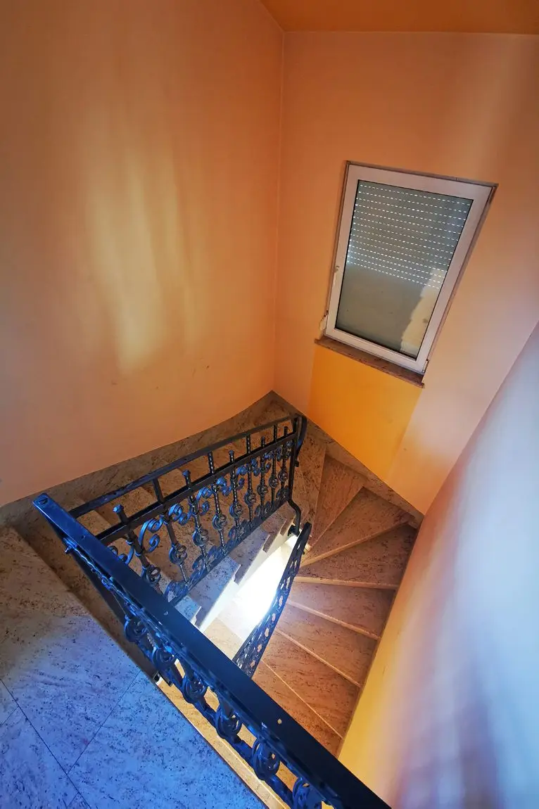 Ljubljana Area – A house with commercial space and a large, beautiful plot near Smlednik