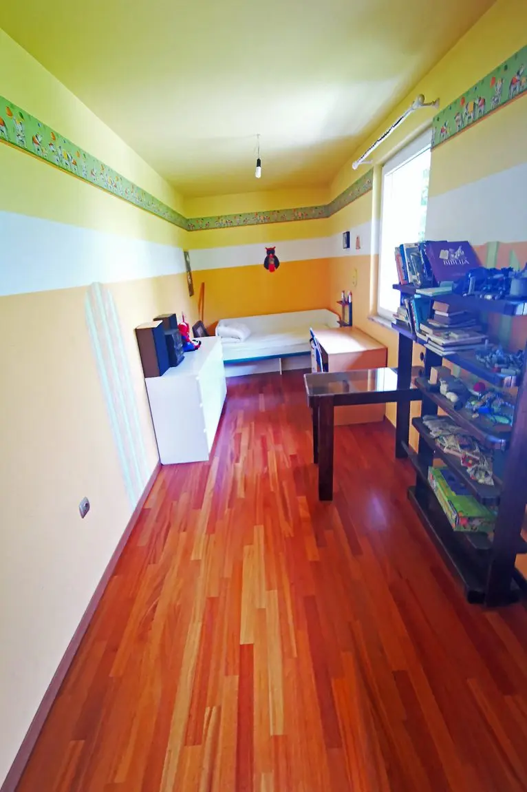Ljubljana Area – A house with commercial space and a large, beautiful plot near Smlednik