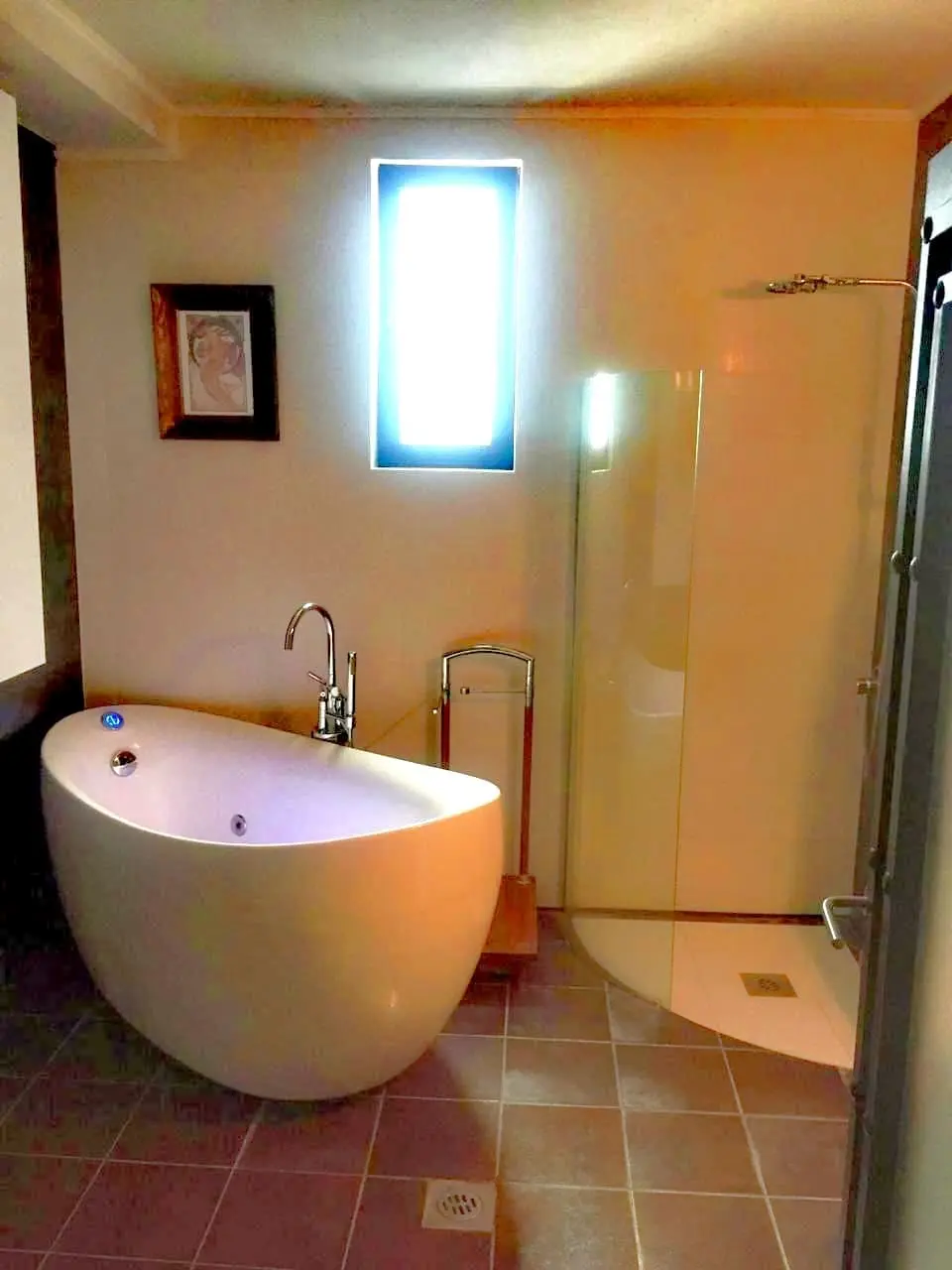 montenegro-real-estate-com-19-6 Luxury Villa for Sale in Utjeha – 475 m², Beachfront Gem