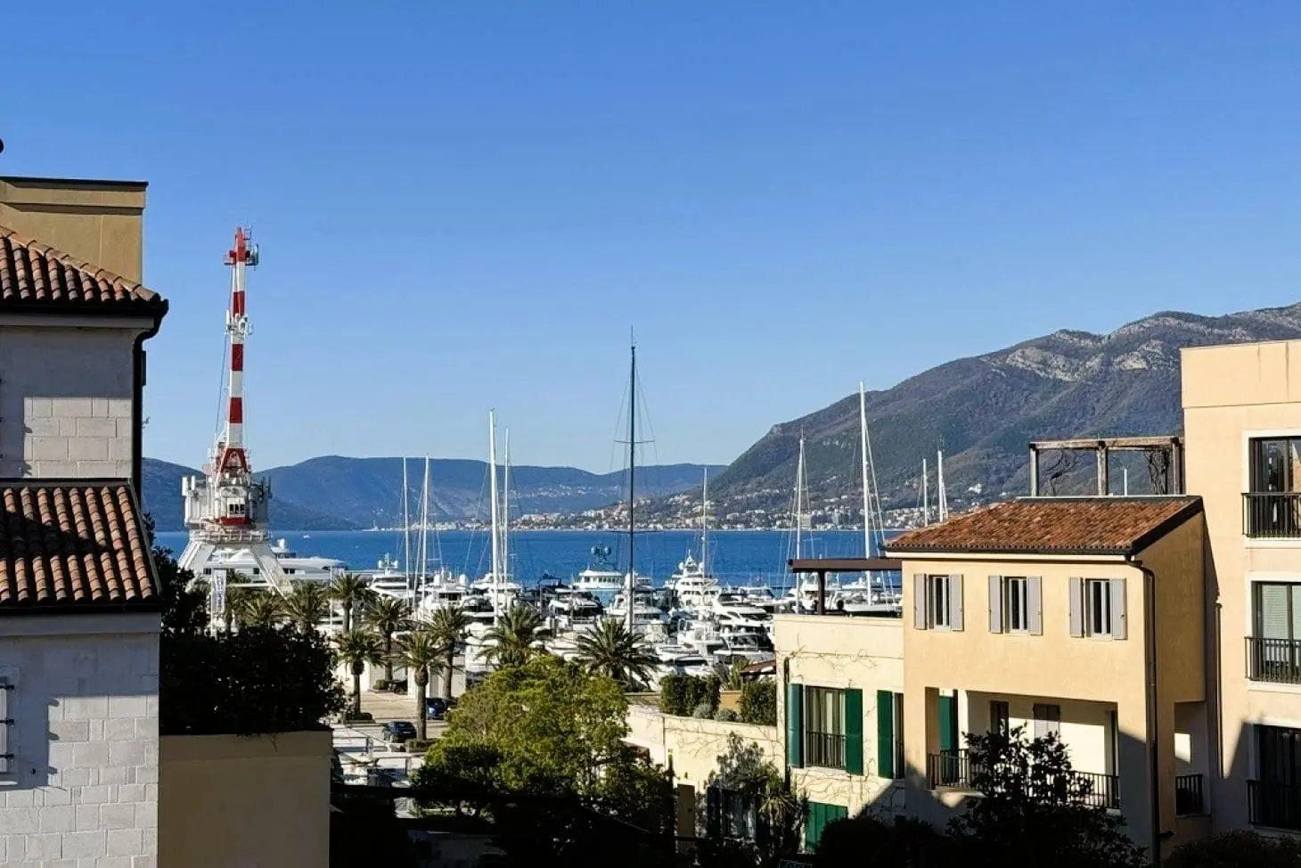 Penthouse Porto Montenegro — Zeta Building, 247 m², Full Capital Renovation 2025
