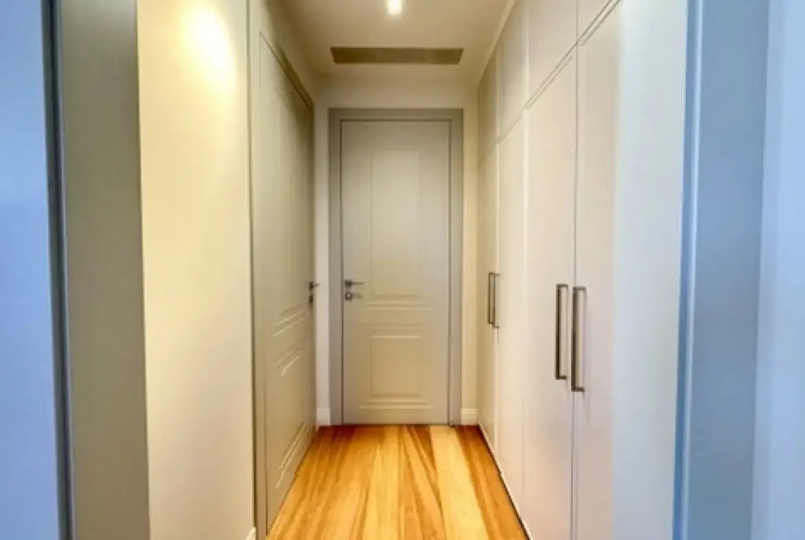 Penthouse Porto Montenegro — Zeta Building, 247 m², Full Capital Renovation 2025