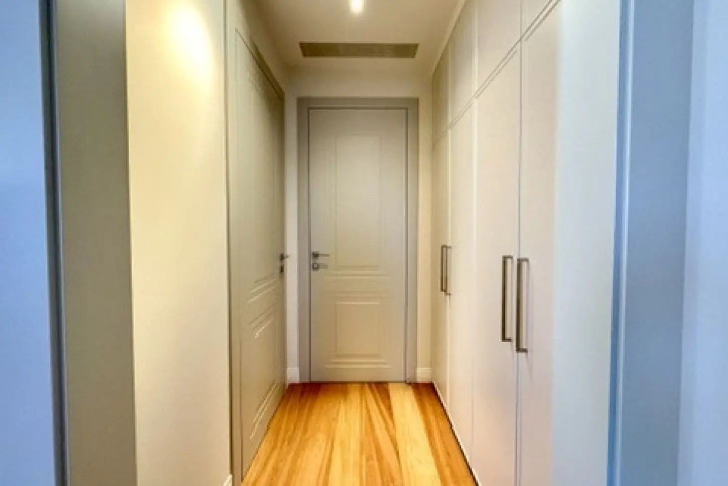 Penthouse Porto Montenegro — Zeta Building, 247 m², Full Capital Renovation 2025