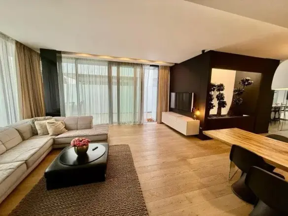 Penthouse for sale 4 rooms Baneasa – Herastrau area, Bucharest