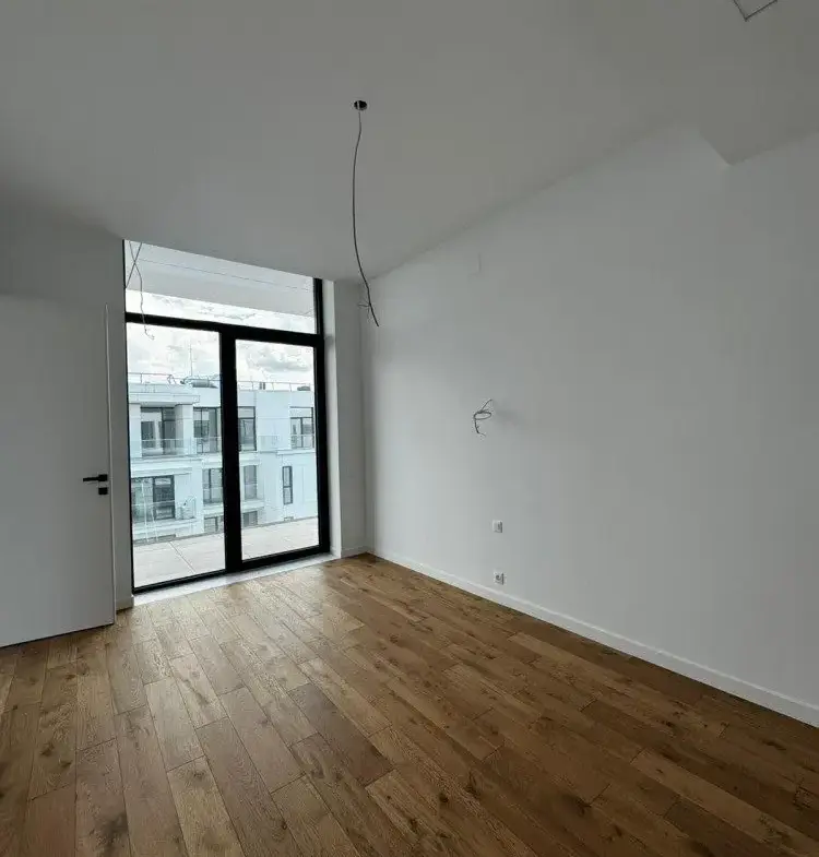 Penthouse for sale 4 rooms Cotroceni – Academia Militara area, Bucharest