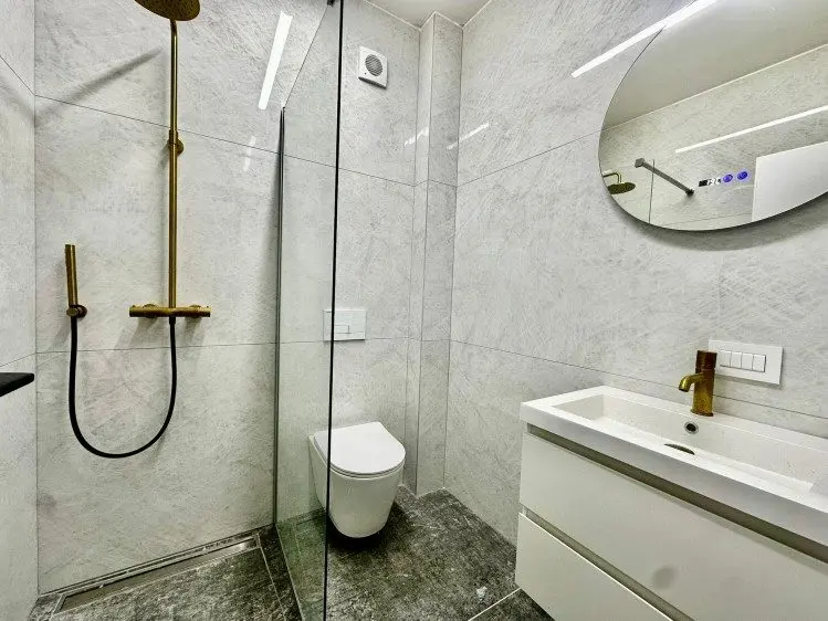 Penthouse for Sale – 5 Rooms with 200 sqm Rooftop Terrace – Aviatiei–Pipera Area, Bucharest