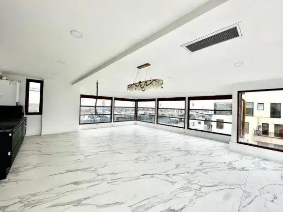 Penthouse for Sale – 5 Rooms with 200 sqm Rooftop Terrace – Aviatiei–Pipera Area, Bucharest