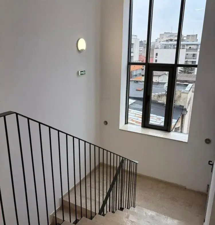 Penthouse for sale 5 rooms Batistei – Intercontinental area, Bucharest