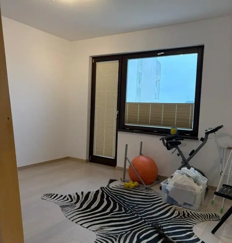 Penthouse for sale 5 rooms Batistei – Intercontinental area, Bucharest