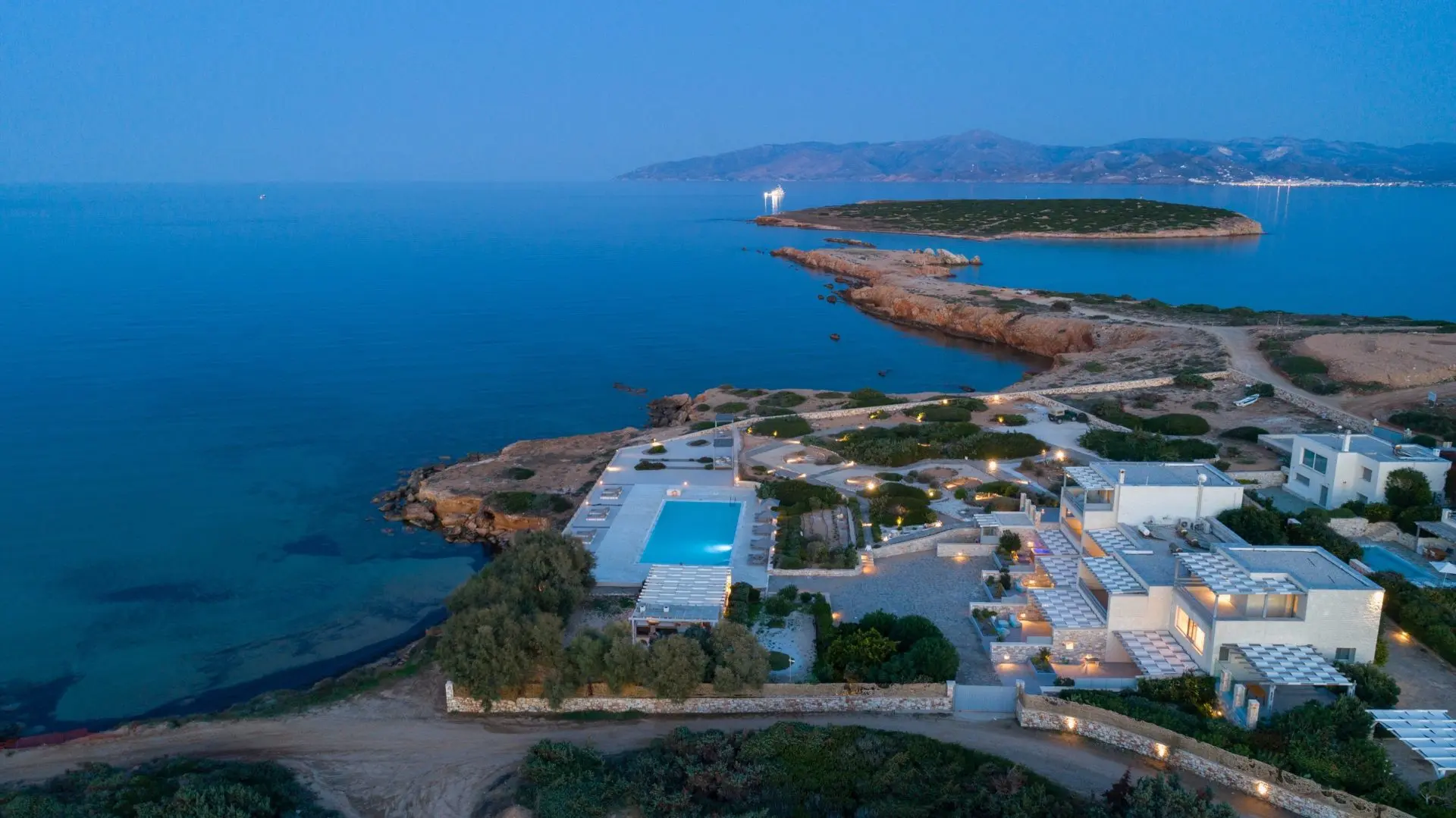 sothebys-greece-ailia-2020-12-24_17-59-35_277185-scaled-1 Ailia – House in Paros