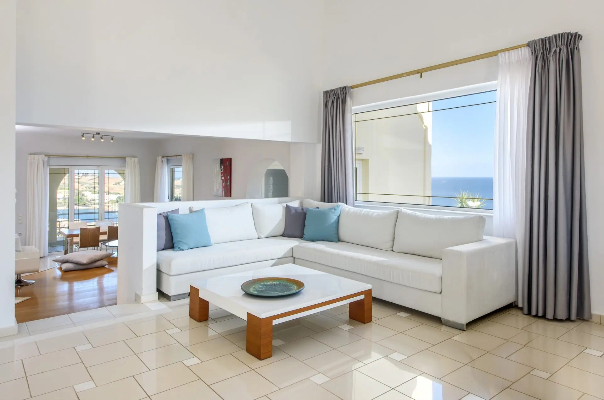 sothebys-greece-akron-2026-08-26_12-18-45_094030 Akron – House with guest house in Heraklion