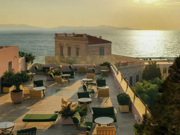Andromeda – House in Syros