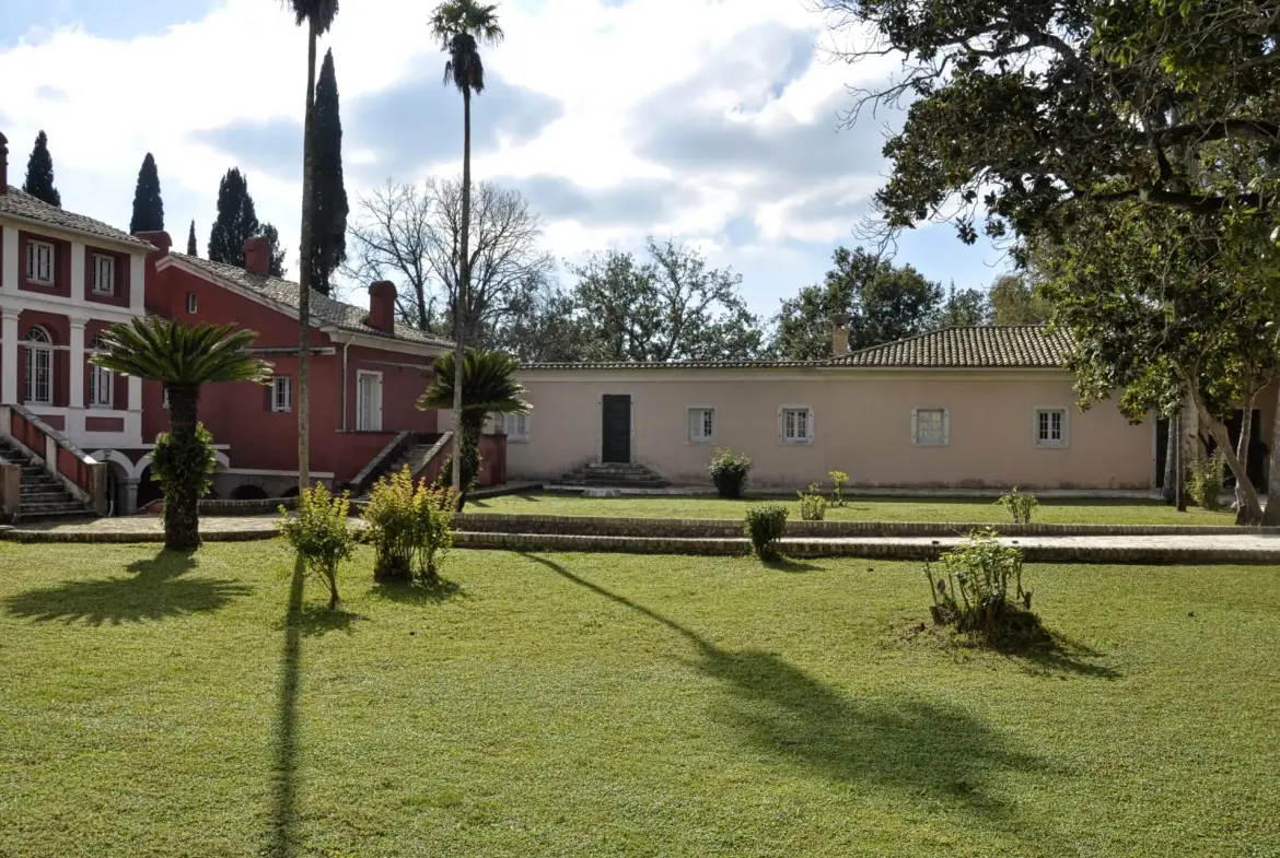 Antico Rosso – Villa in Corfu