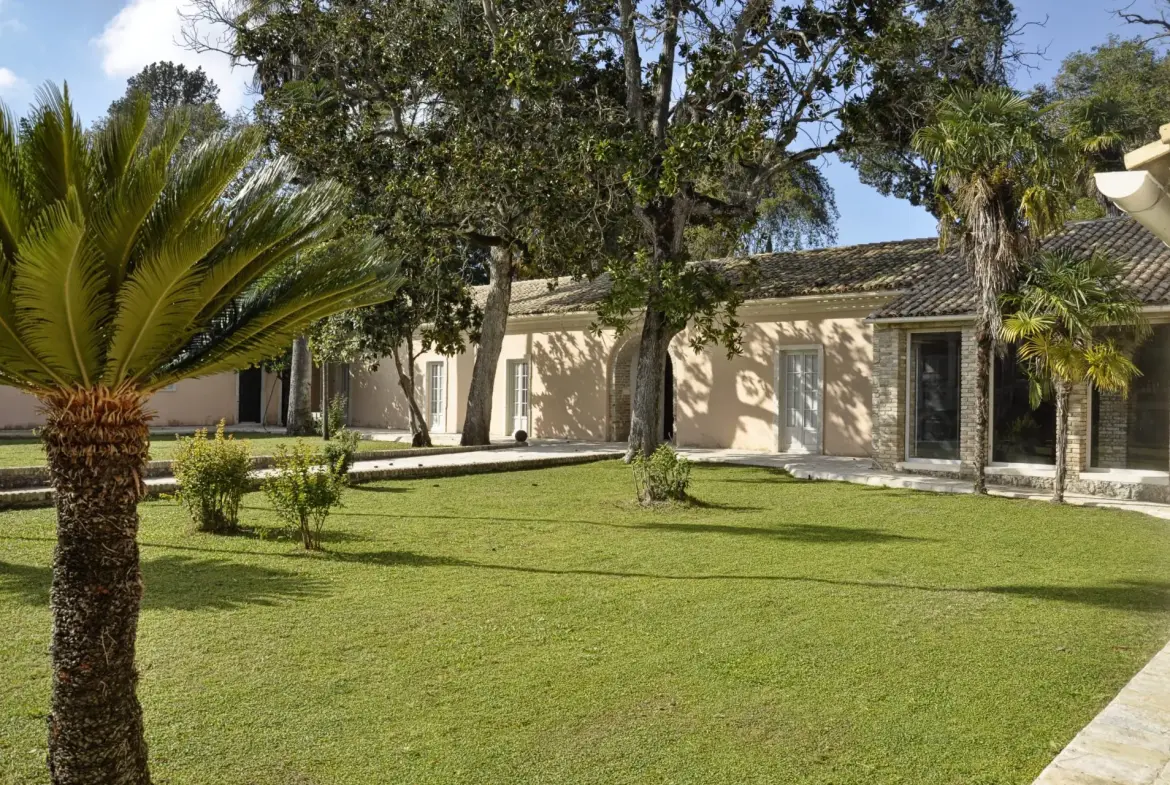 Antico Rosso – Villa in Corfu