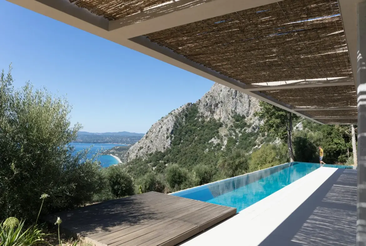The Zed – House in Corfu