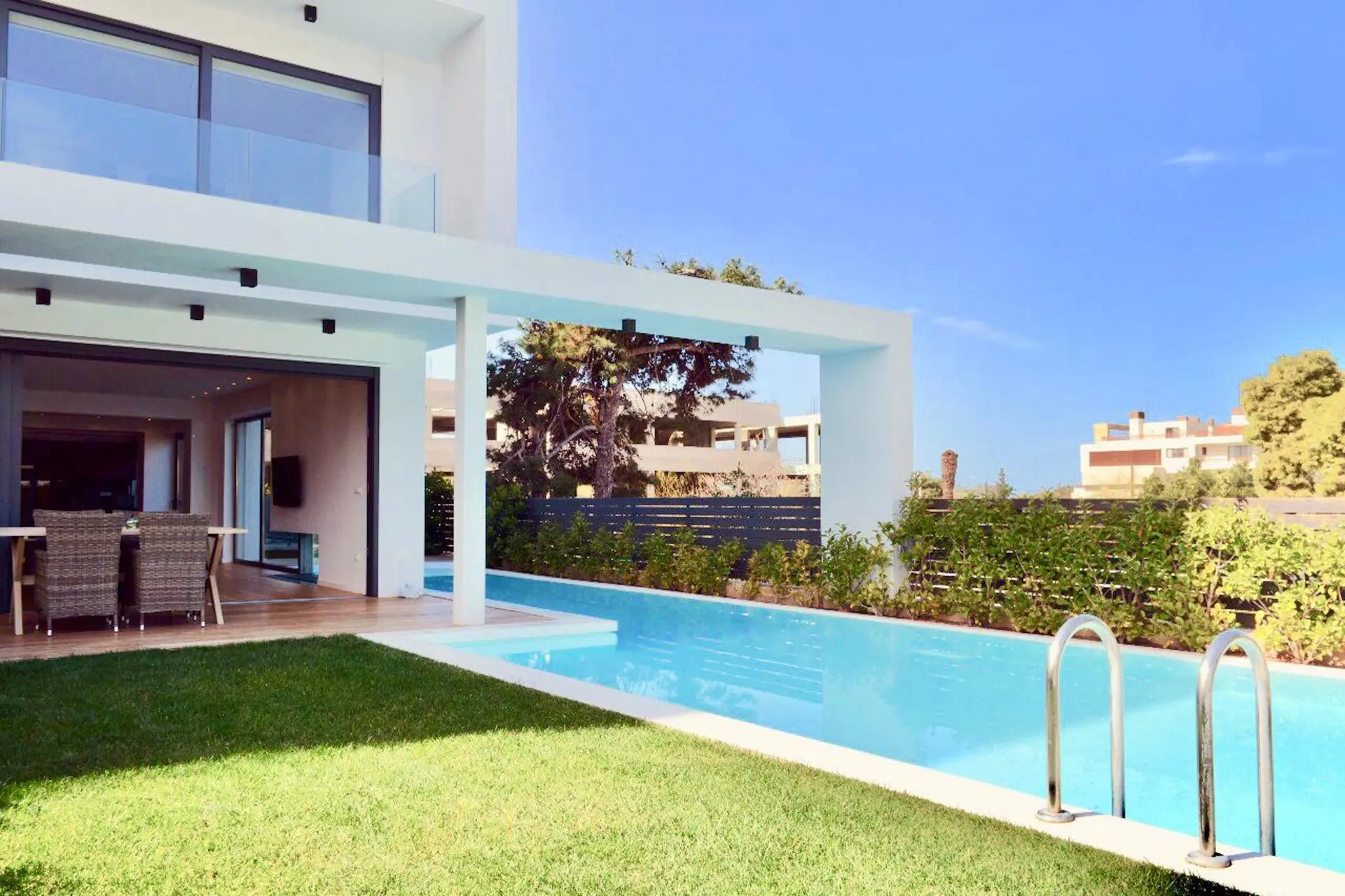 Artemisia – Apartment in Athens Riviera