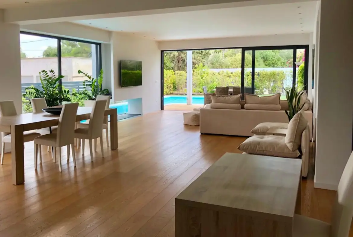 Artemisia – Apartment in Athens Riviera