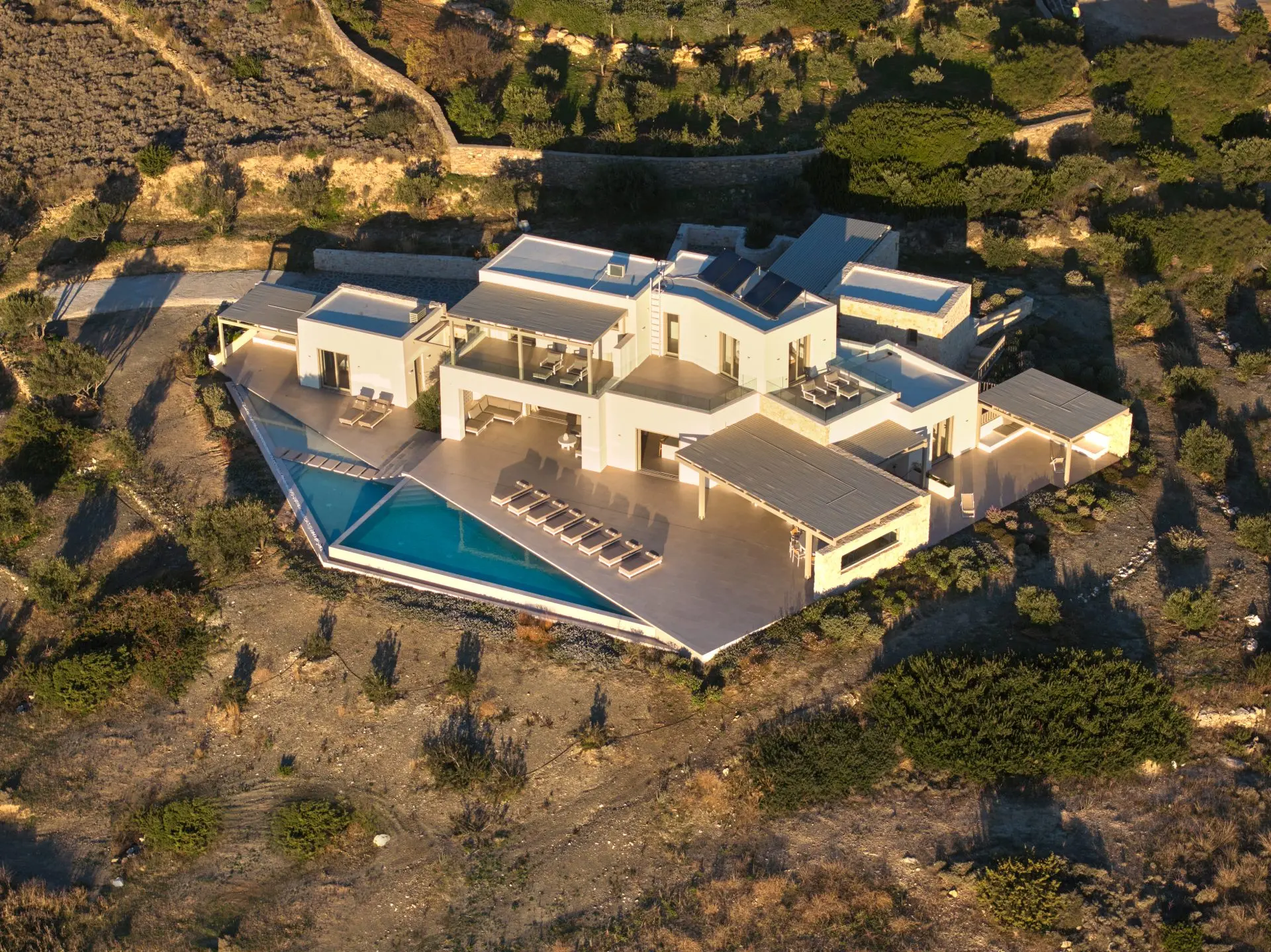 sothebys-greece-arwen-2026-01-09_22-34-10_357833 Olmara – House in Paros