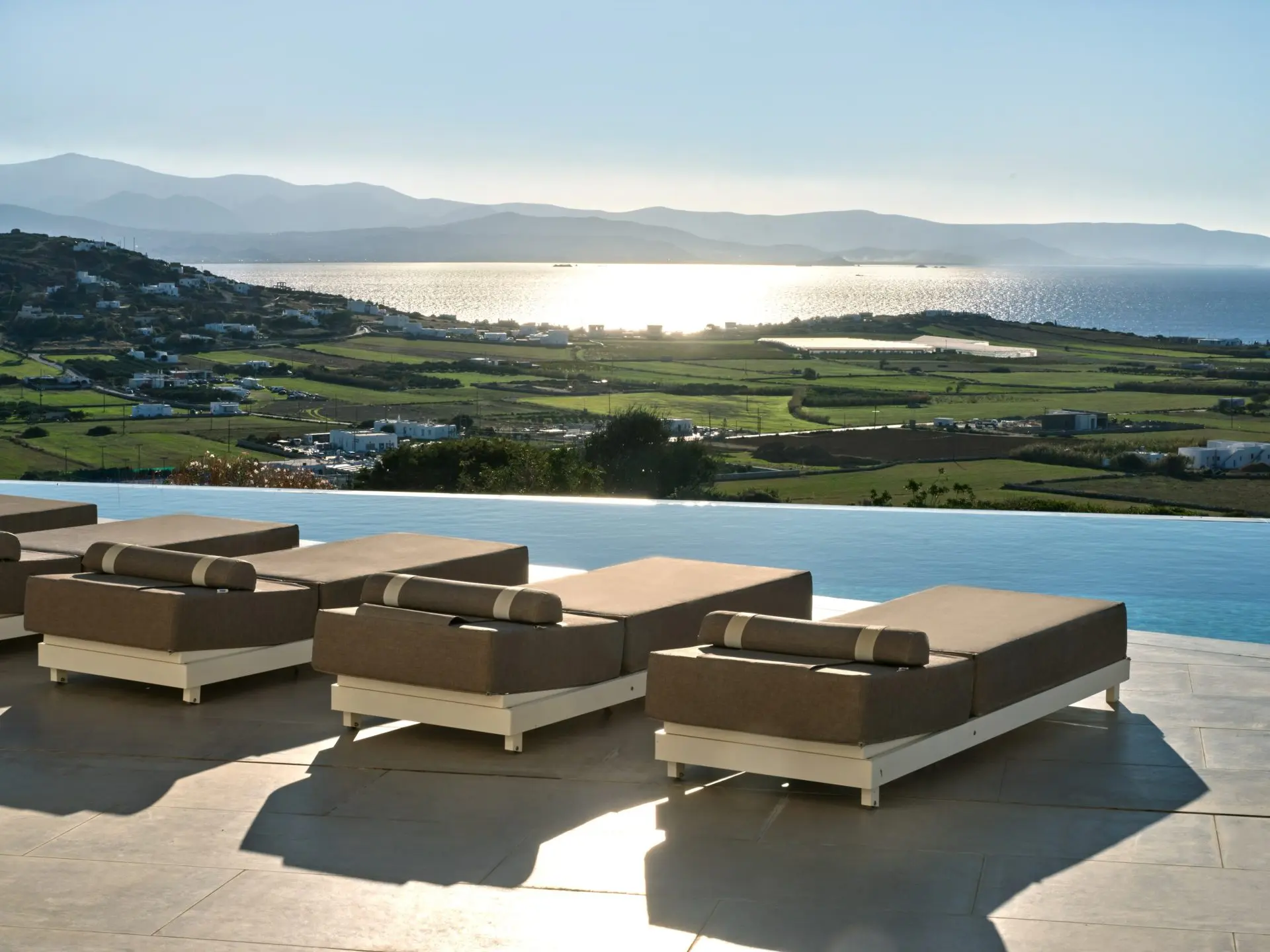 sothebys-greece-arwen-2026-01-09_22-34-30_999443 Olmara – House in Paros