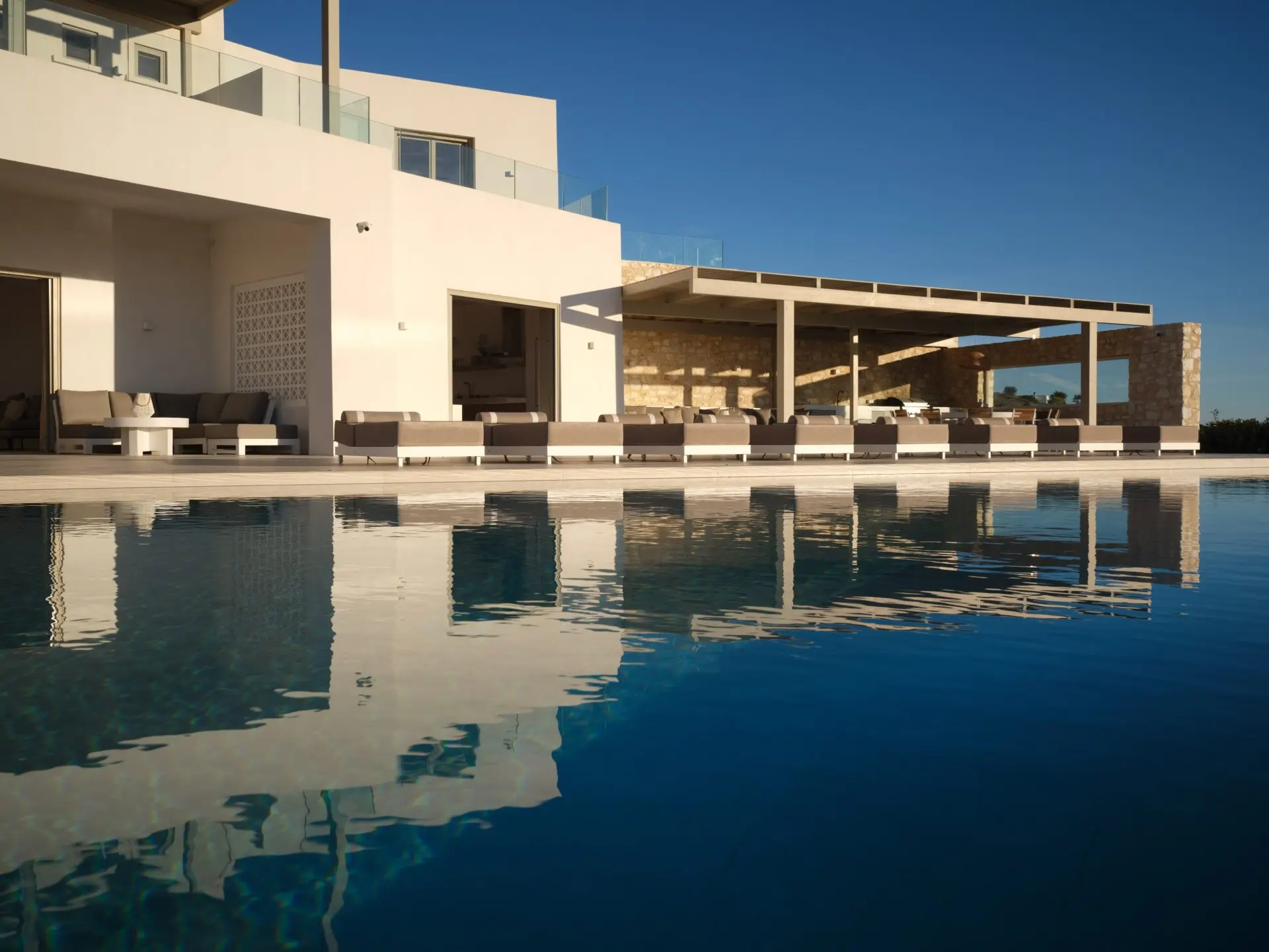 sothebys-greece-arwen-2026-01-09_22-35-41_519495 Olmara – House in Paros