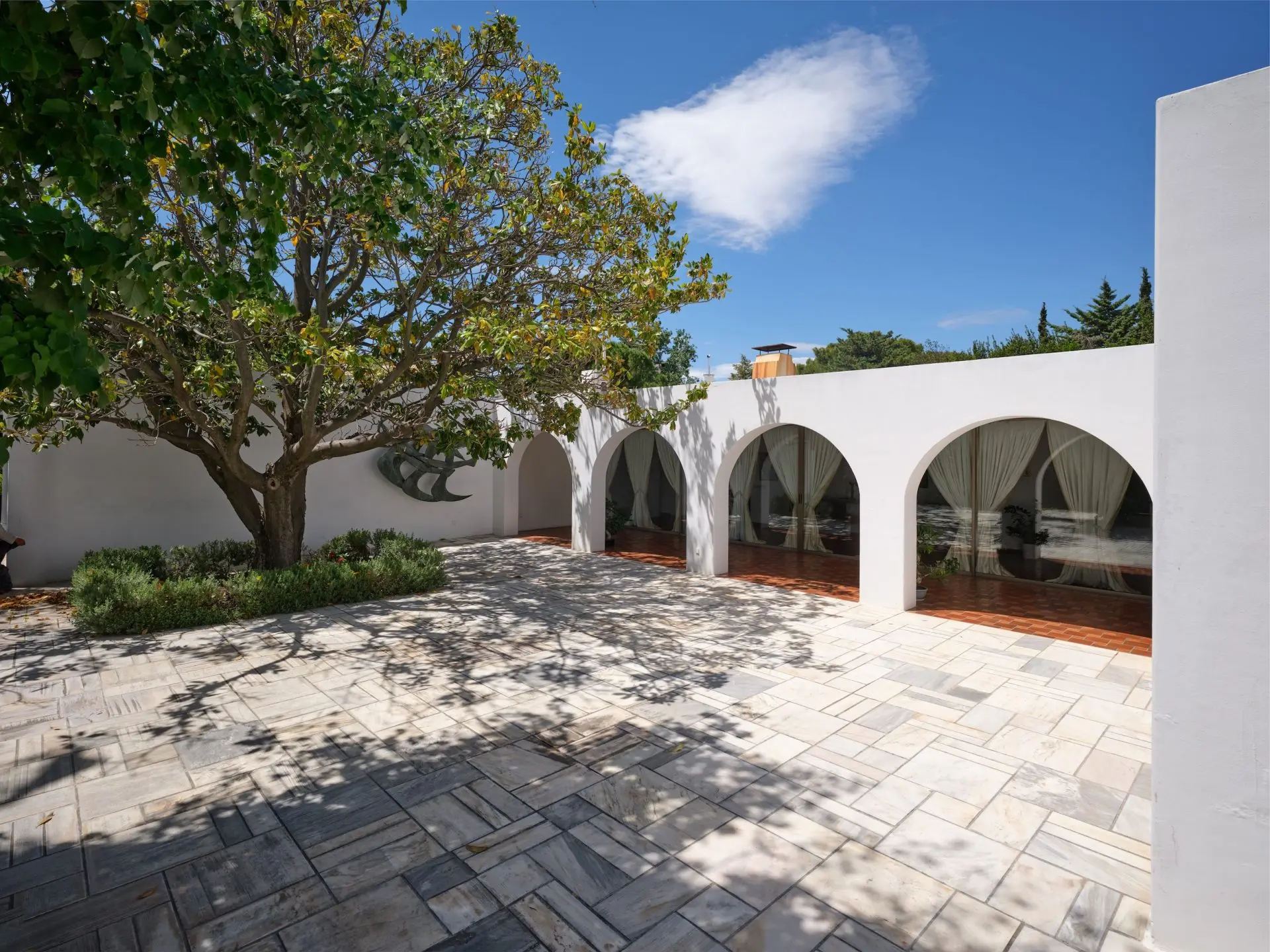 Athenia – House with guest house in Psichiko