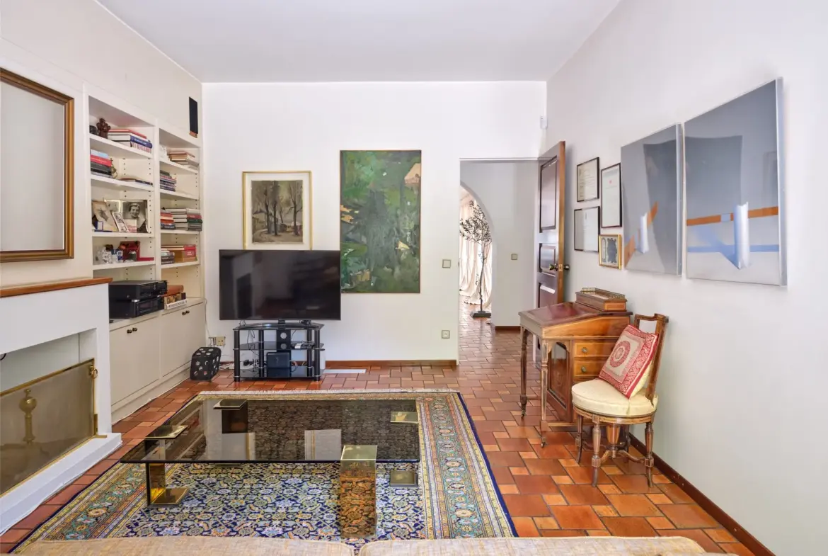 Athenia – House with guest house in Psichiko