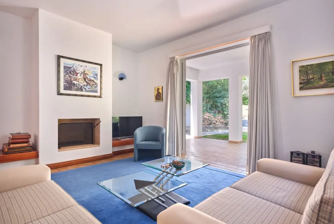 Athenia – House with guest house in Psichiko