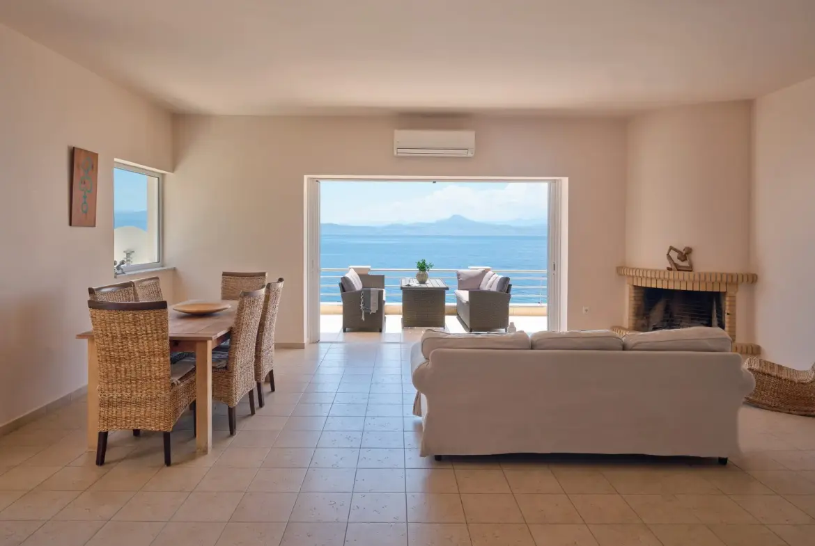 Aurora – House in Loutraki