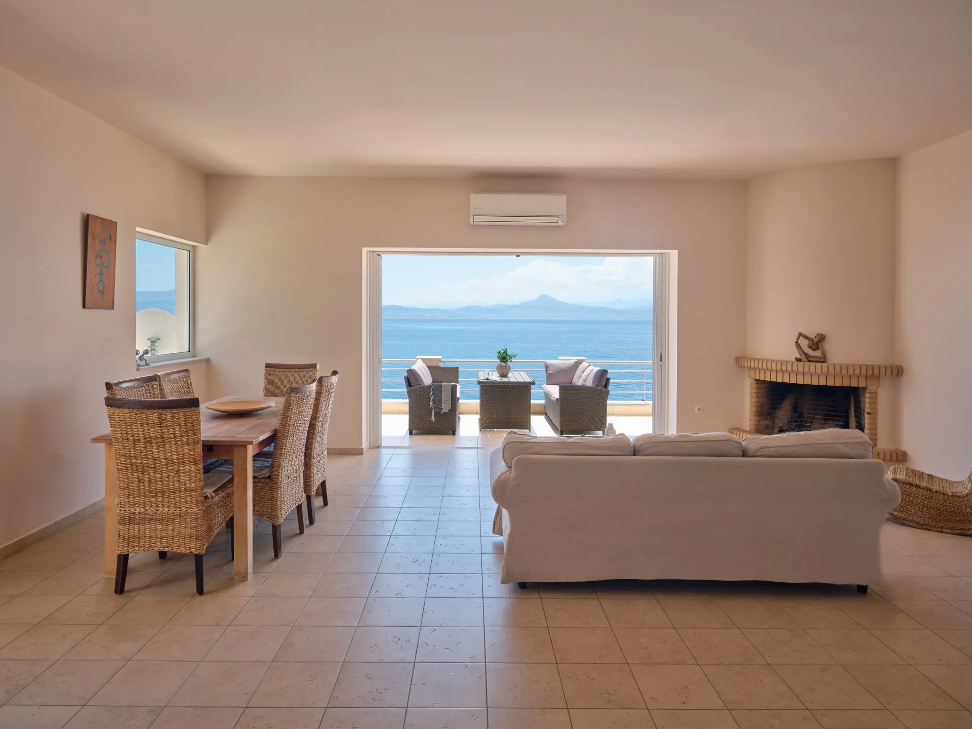 Aurora – House in Loutraki