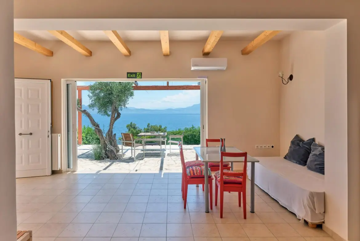 Aurora – House in Loutraki