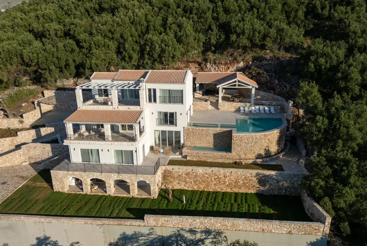 Avelis – House in Corfu