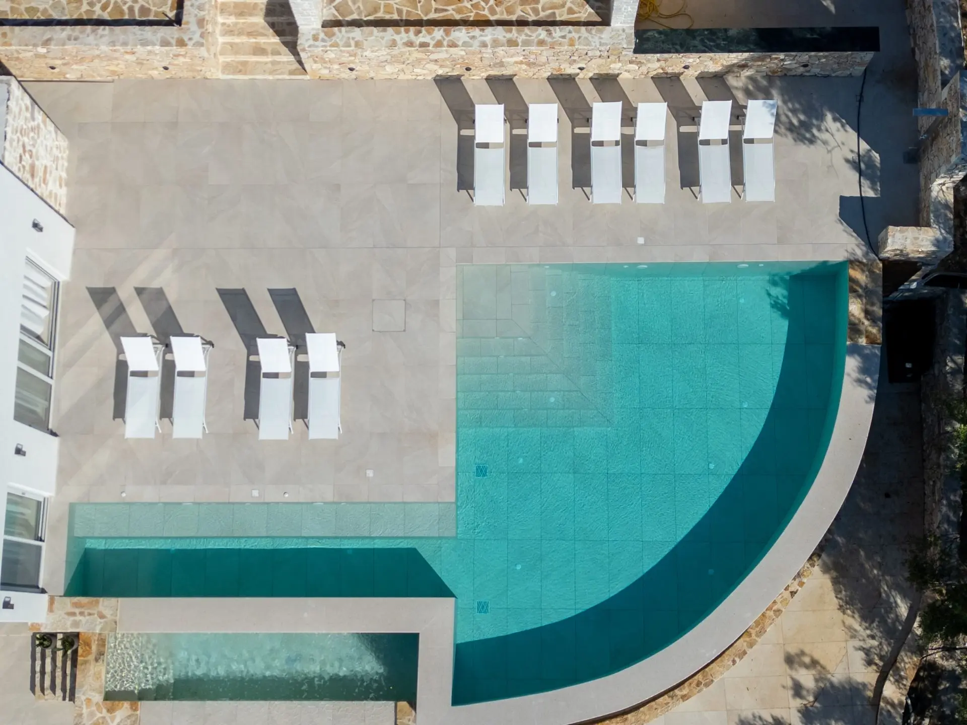 sothebys-greece-avelis-2026-05-29_08-42-19_746565 Avelis – House in Corfu