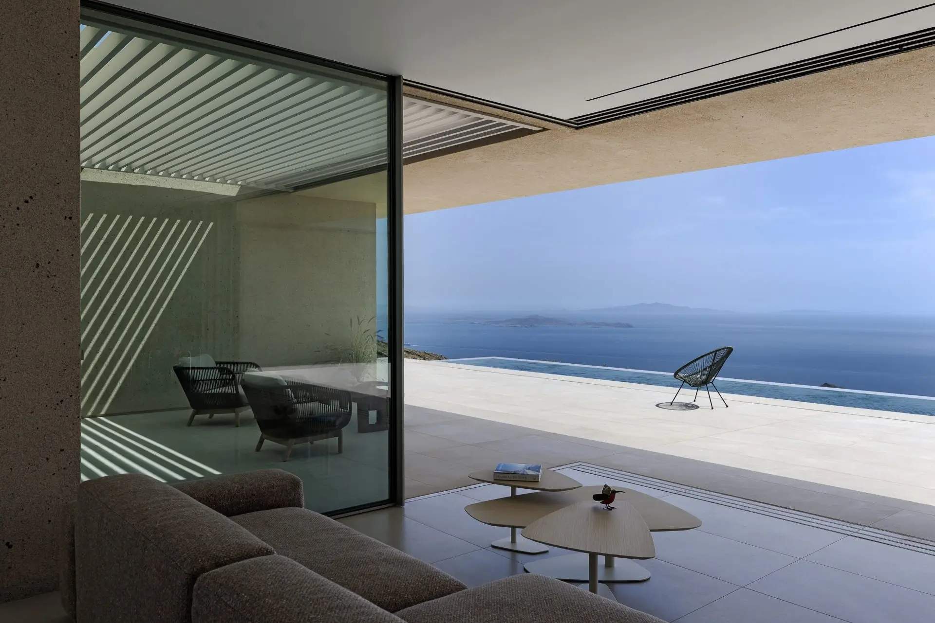Axis – Commercial property in Tinos
