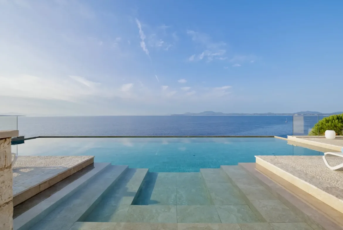 Ayline – House in Corfu