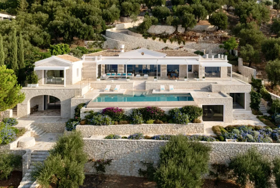 Ayline – House in Corfu