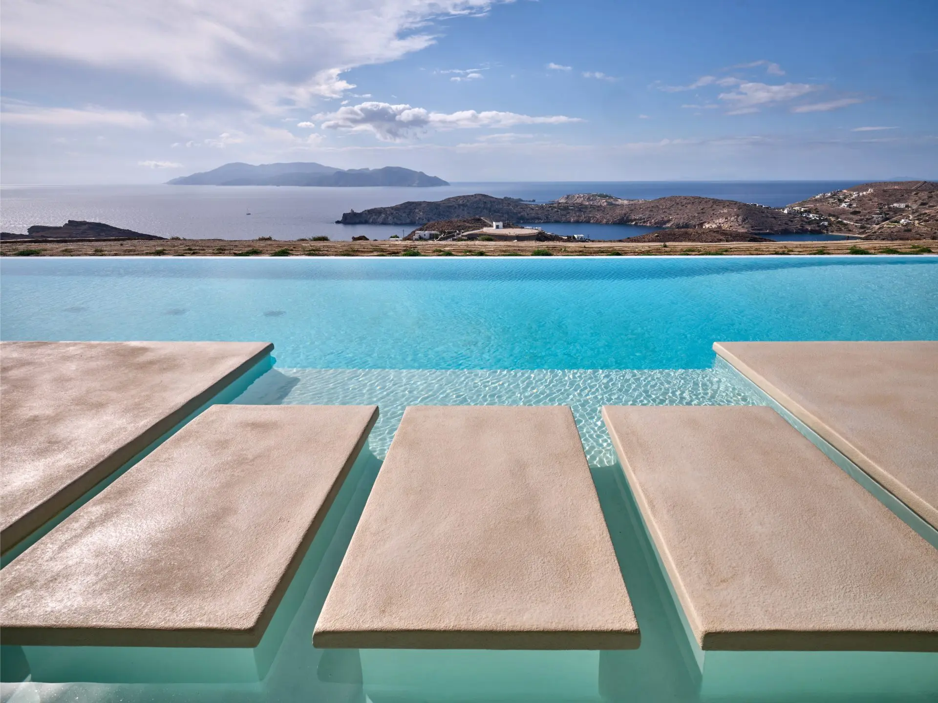 sothebys-greece-azurine-2021-11-22_11-07-11_273757 Azurine – House in Ios