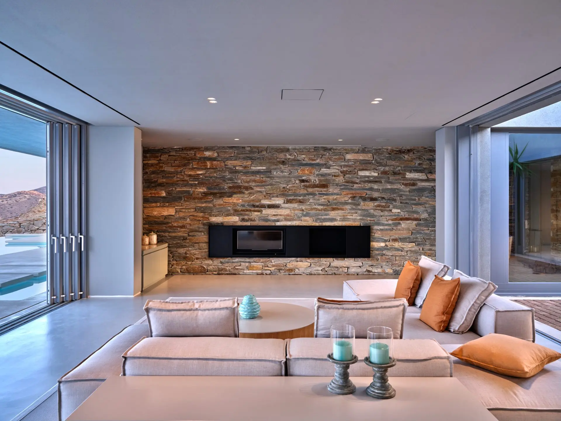 sothebys-greece-azurine-2021-11-22_11-08-16_716600 Azurine – House in Ios