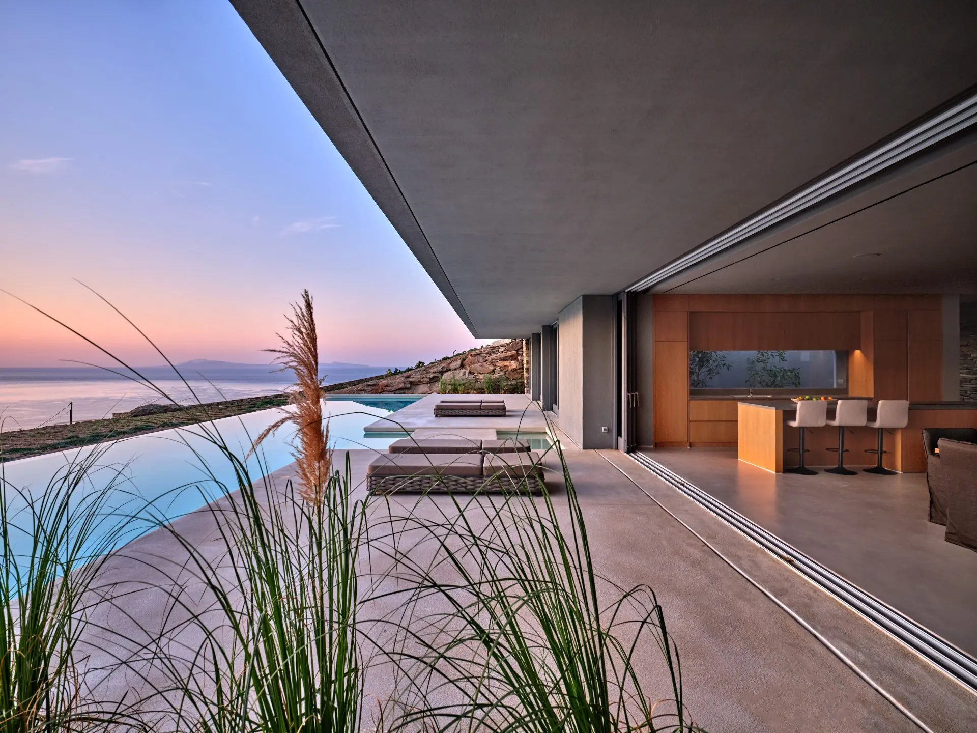sothebys-greece-azurine-2022-06-15_14-43-16_325129 Azurine – House in Ios