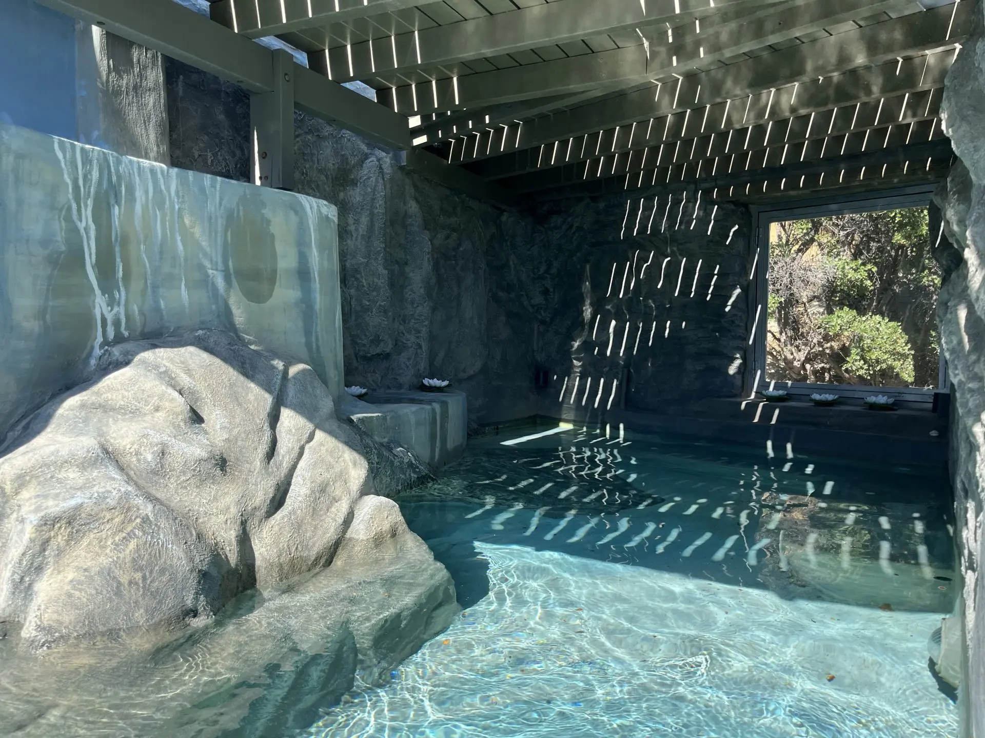 Castello – House with guest house in Andros