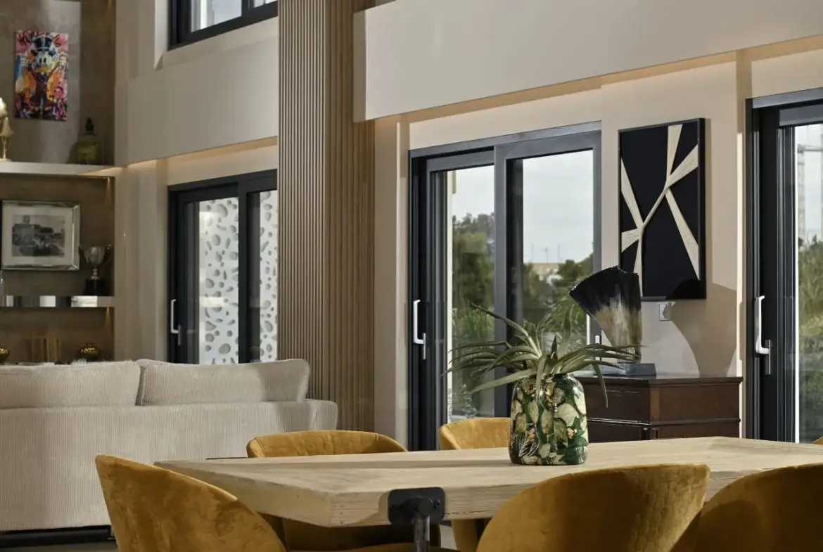 Cavaliere – Apartment in Athens Riviera