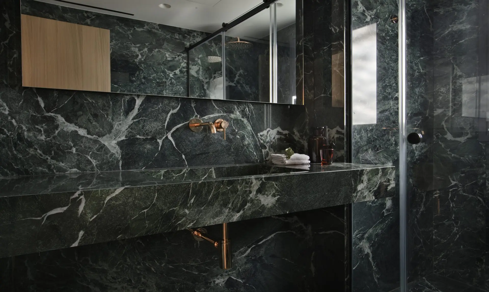 Cavaliere – Apartment in Athens Riviera