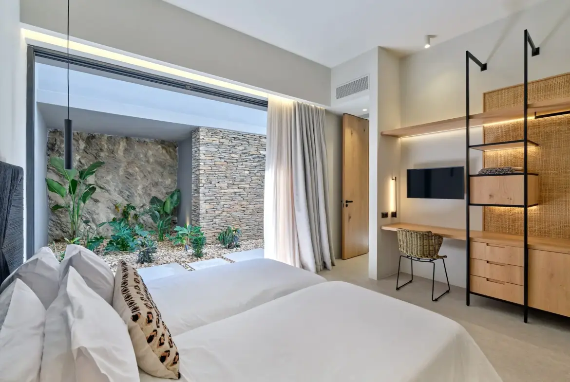 Maia – House in Andros