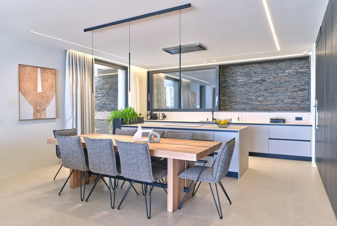 Maia – House in Andros
