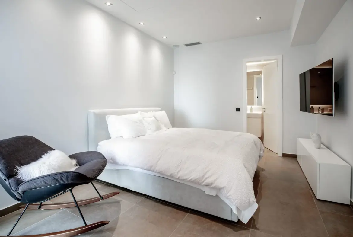 Riviera Crown – House in Glyfada