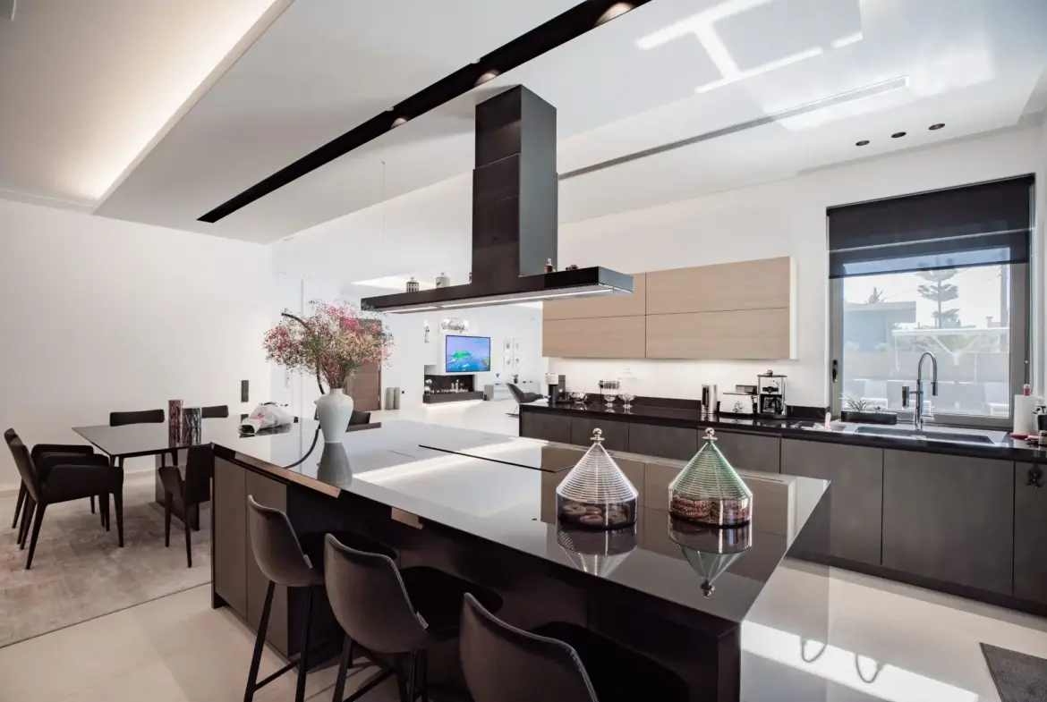 Riviera Crown – House in Glyfada