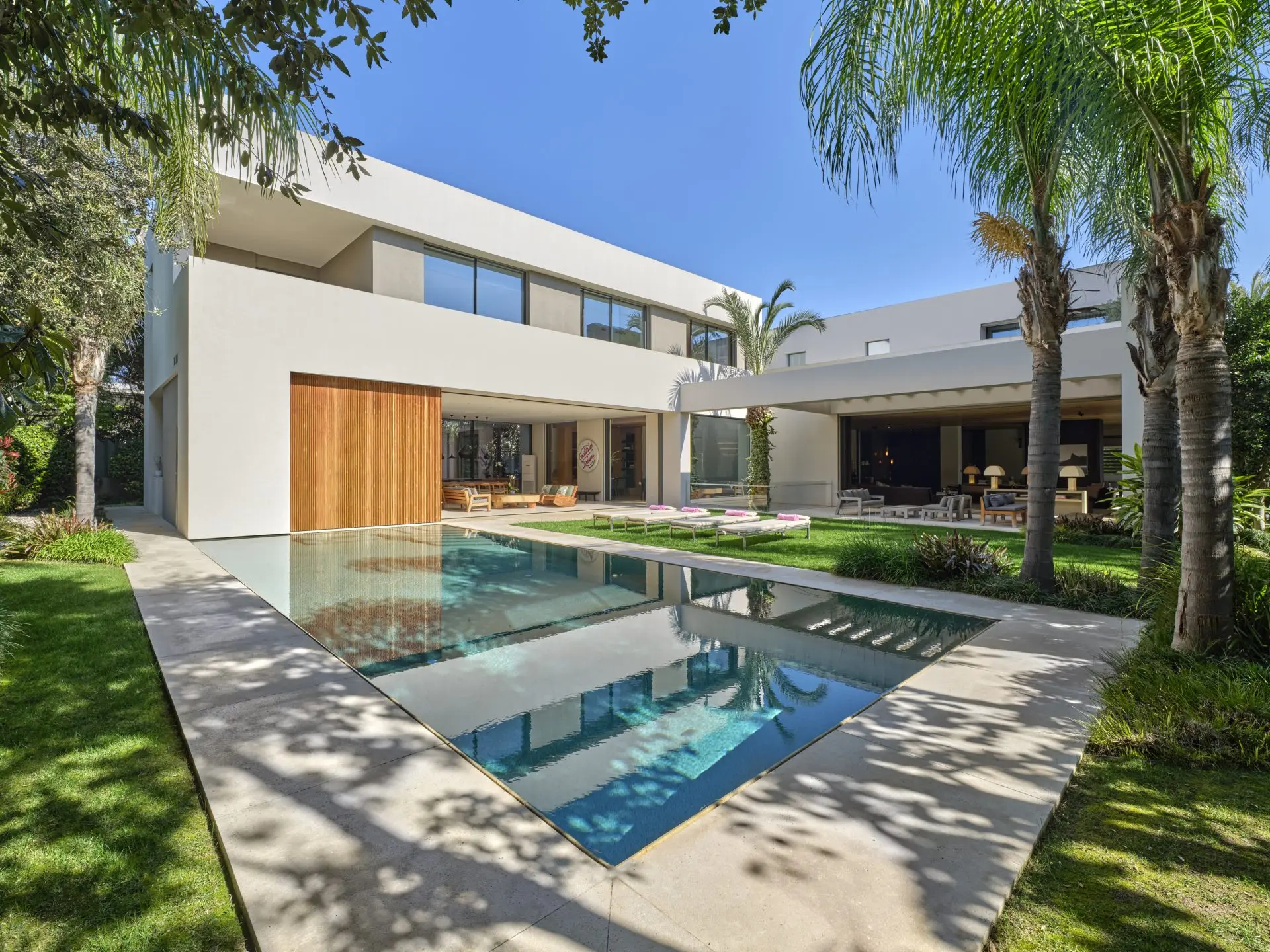 Elite Oasis – House in Athens