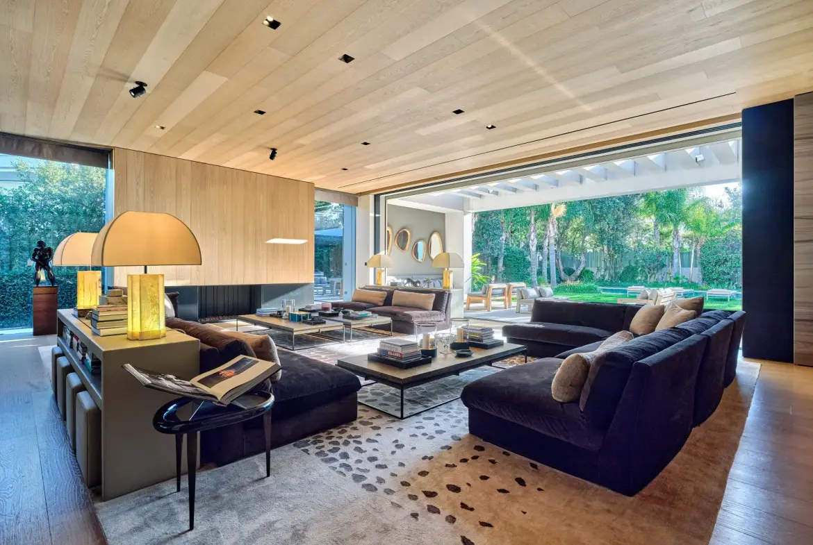 Elite Oasis – House in Athens
